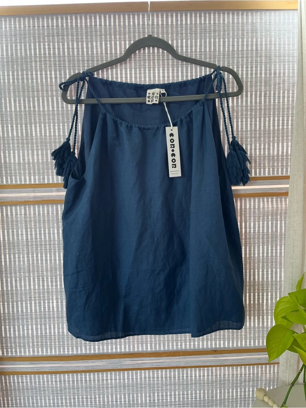 NWT  Navy Tassel-Shoulder Cotton Top - Picture 2 of 5